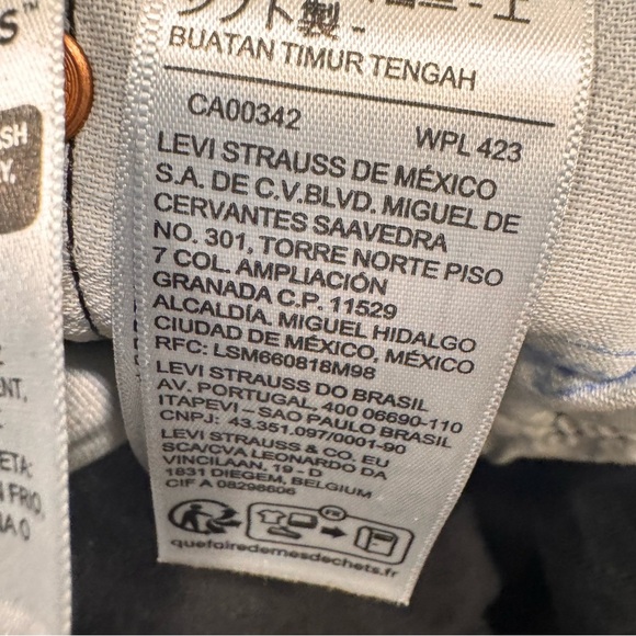 NWT Levi's 501 Men's Button Fly Straight Leg Denim Jeans, Black Sz 42X30 - Picture 5 of 9